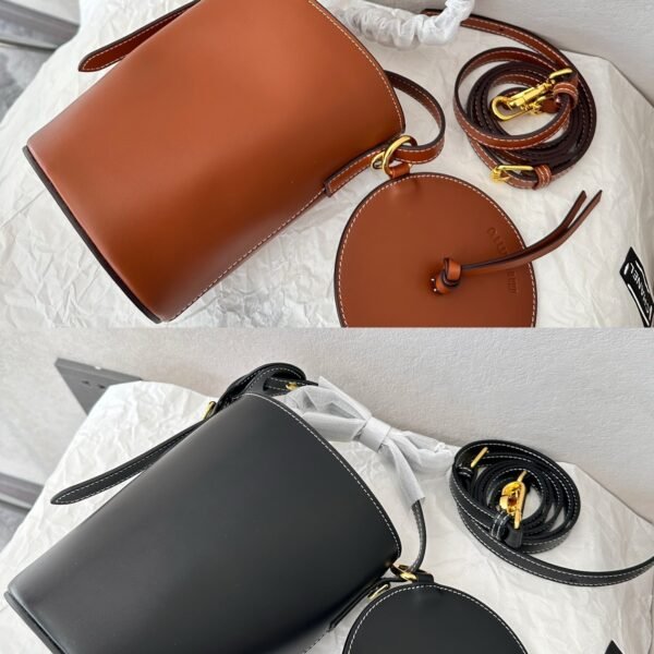 MIU Wander Bucket - Bag