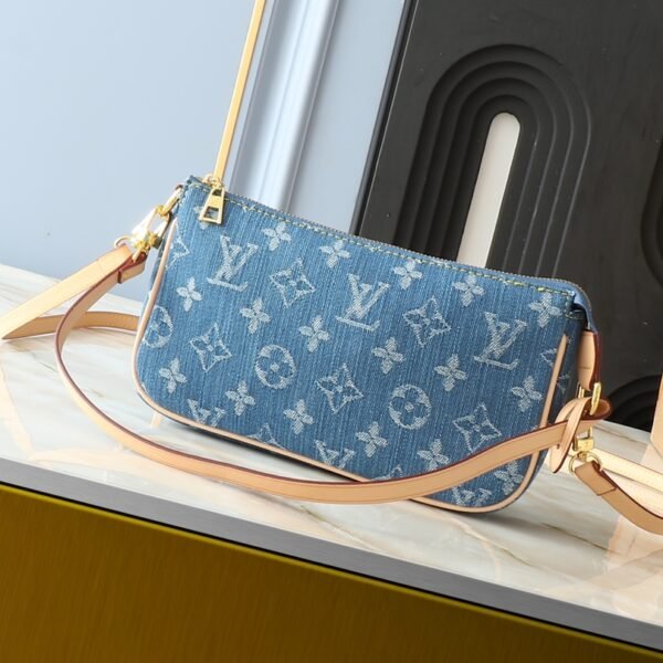 LV Multi Pochette Accessoires - Bag