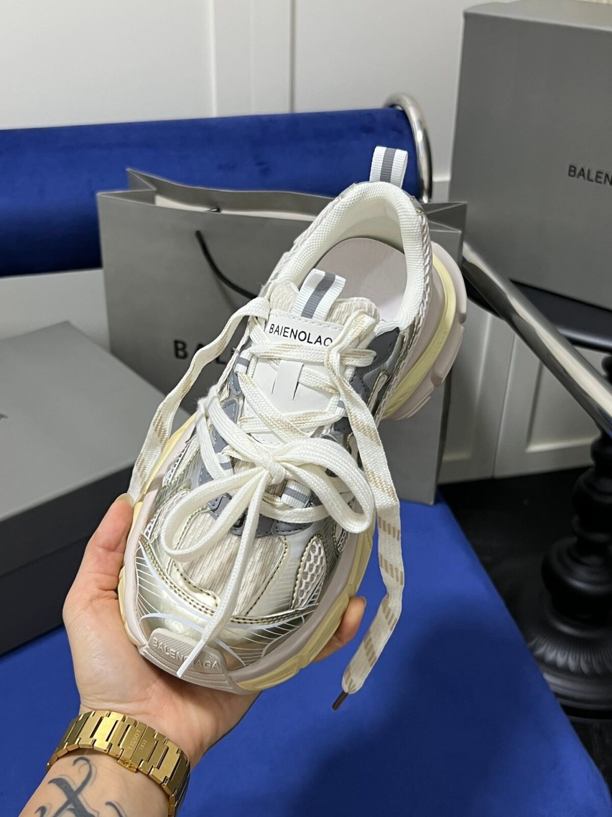 BAL Track 2 36 White/Silver – Sneaker — 8