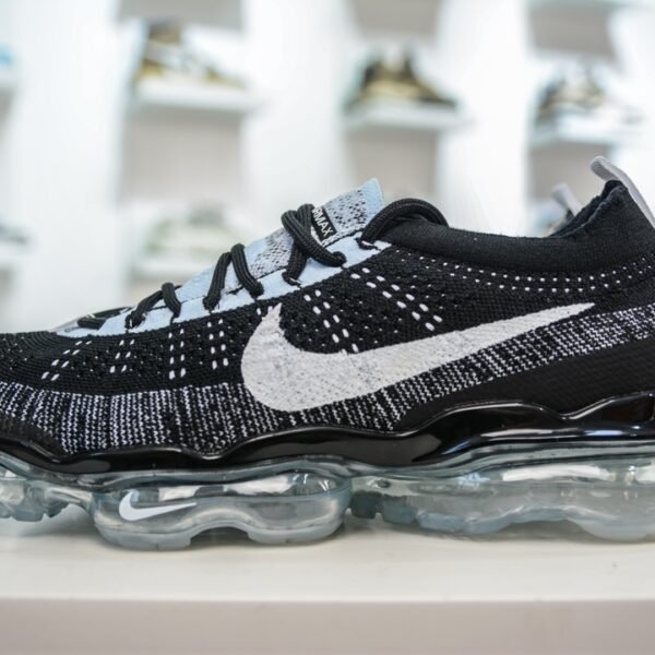 NK Air Vapormax 2023 Flyknit Black/White - Sneakers