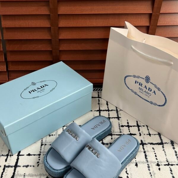 PR Logo Embellished Slides Light Blue - Slides