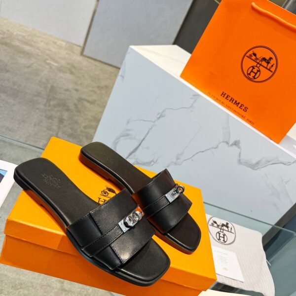 HM Oran Sandals - Sandals