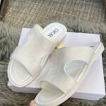 CD Dway Slides White Oblique Canvas – Slide