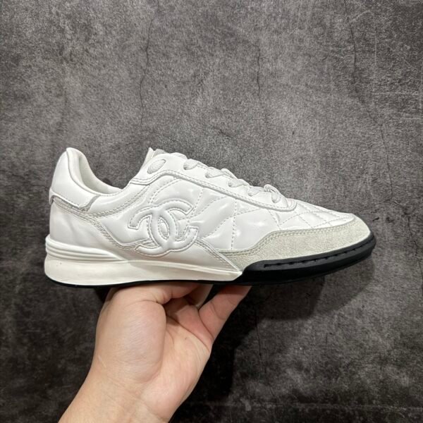 CC 22A Trainers - Sneakers