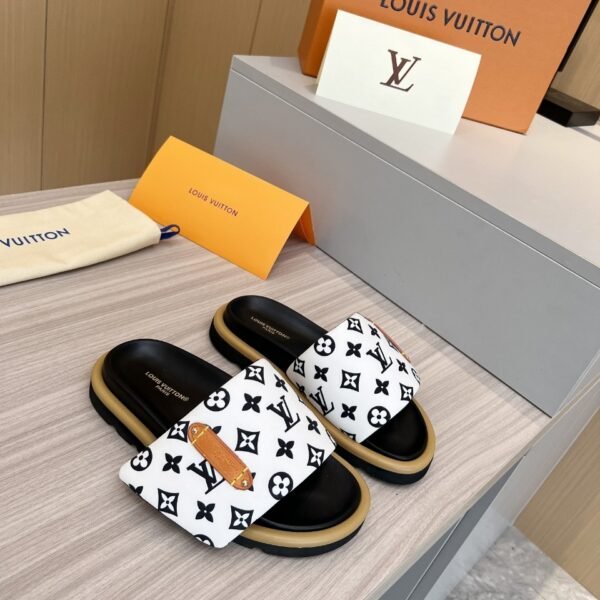 LV Waterfront - Slides