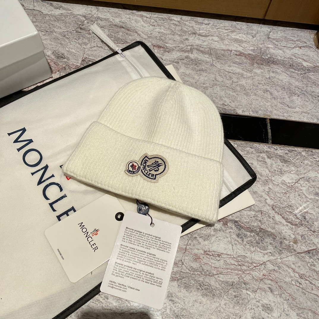 MCL Logo Beanie Wool - Hat - Image 4