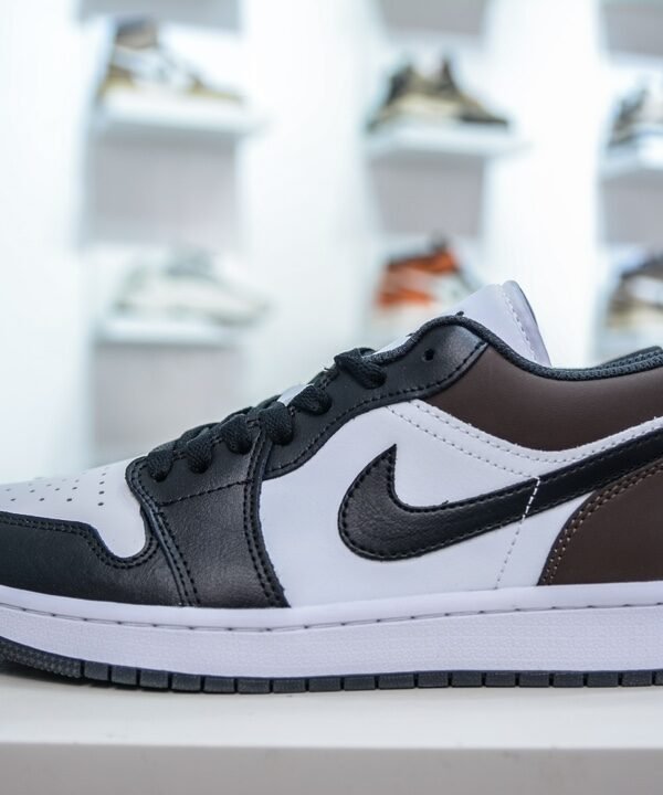 NK Air Jordan 1 Low Mocha – Sneakers