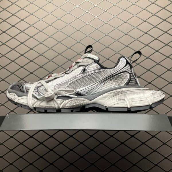 BAL Track 3 - Sneakers