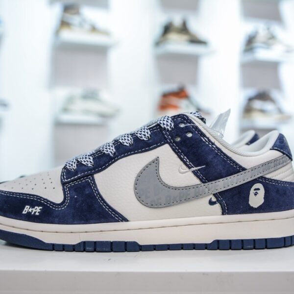 NK SB Dunk Low x BAPE - Sneakers