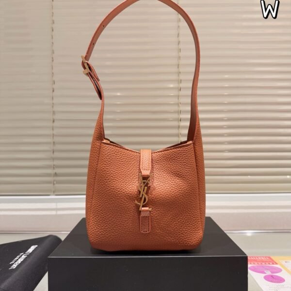 YSL Le 5 à 7 Hobo - Bag