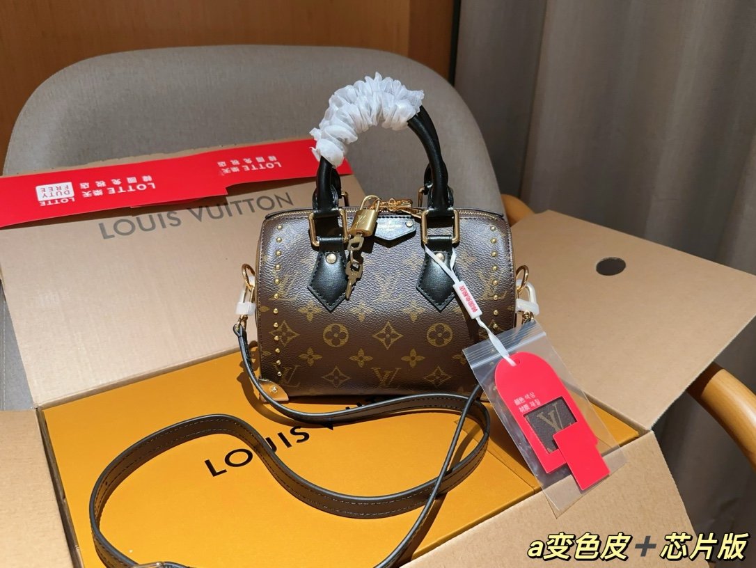 LV Speedy Bandoulière 20 Monogram - Bag