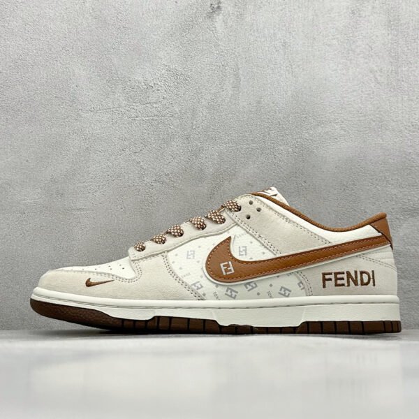 FD Dunk Low Collaboration - Sneakers