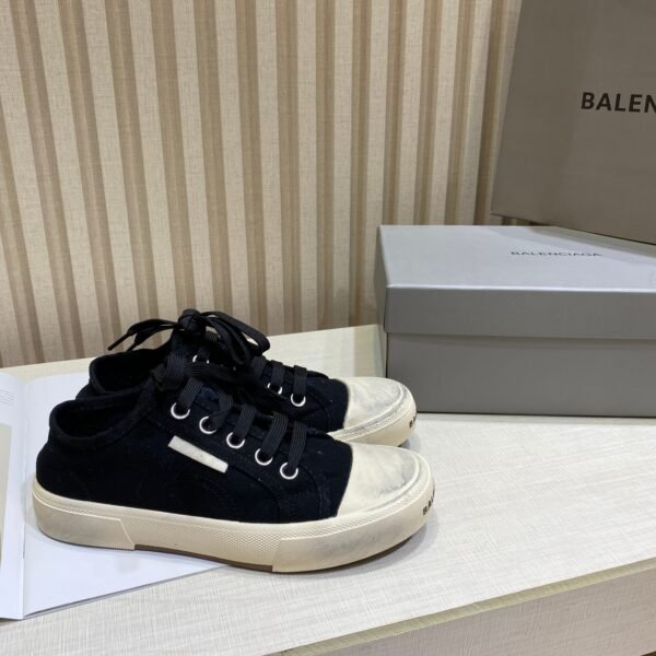BAL Paris Low-Top Sneakers - Sneakers