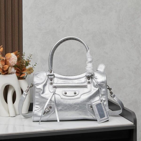 BAL The motorbike bag with a silver buckle a