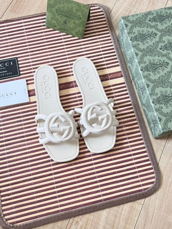 GG Rubber Slide Sandals – Sandalen