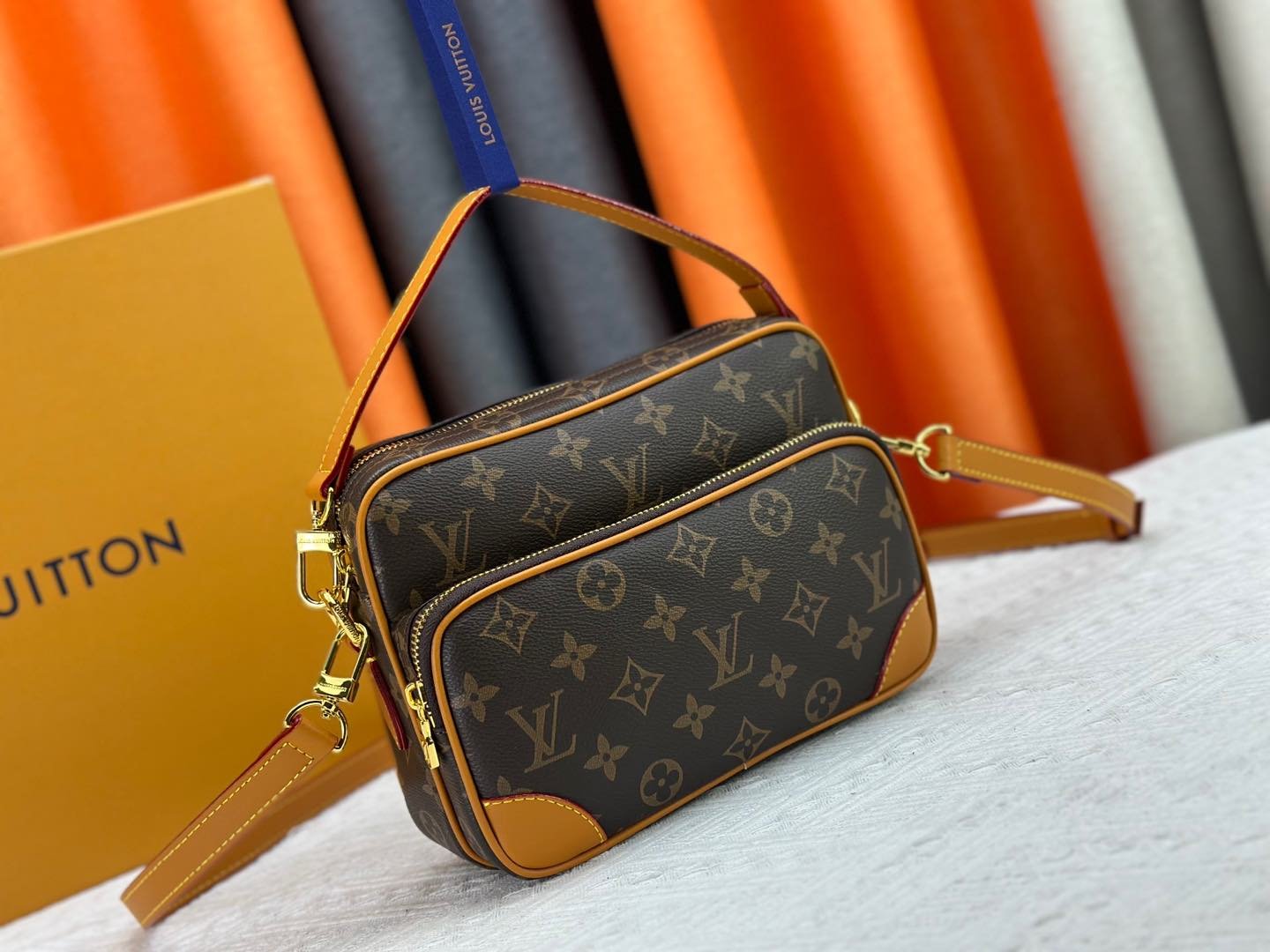 LV New Wave Camera Bag Monogram - Bag - Image 2