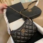 CC 22 Hobo Small Black Leather – Bag
