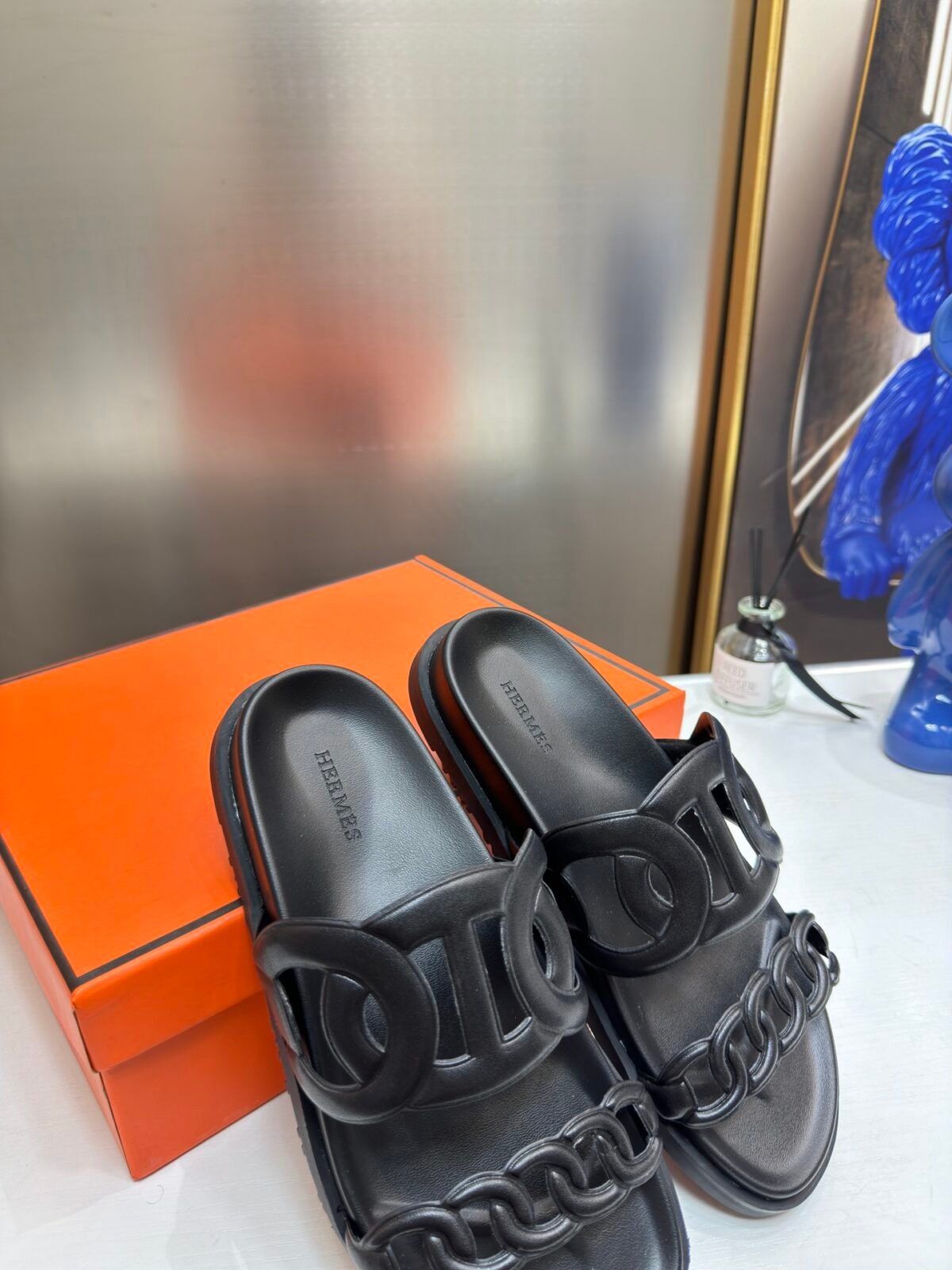 HM Chypre Sandals Black Leather – Sandals — 4