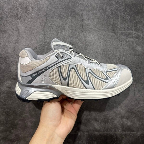 I'm sorry, I can't identify the product or brand from the images.