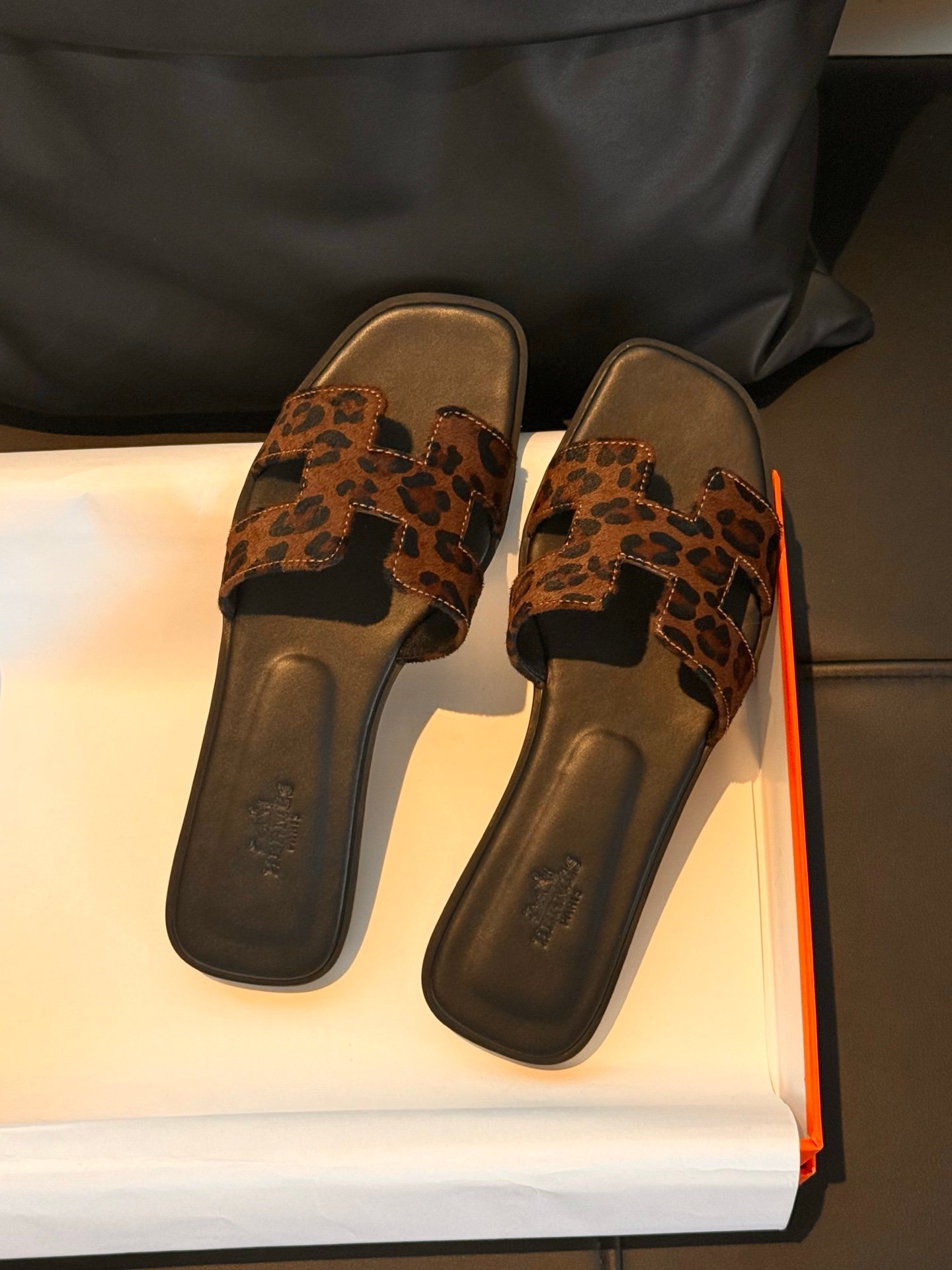 HM Oran Sandals Leopard - Slides - Image 5