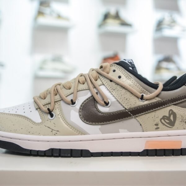 NK Dunk Low Travis Scott - Sneakers