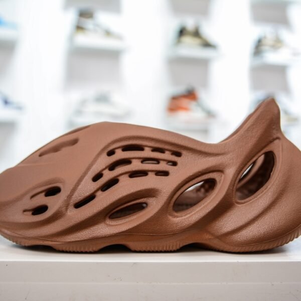 AD Yeezy Foam Runner - Shoes