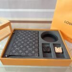 LV Pochette Voyage MM Monogram Eclipse – Bag
