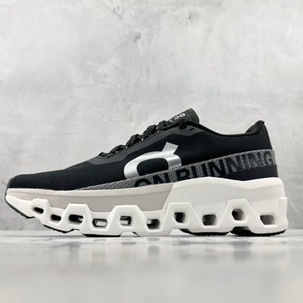 ON Cloudmonster Black - Sneakers