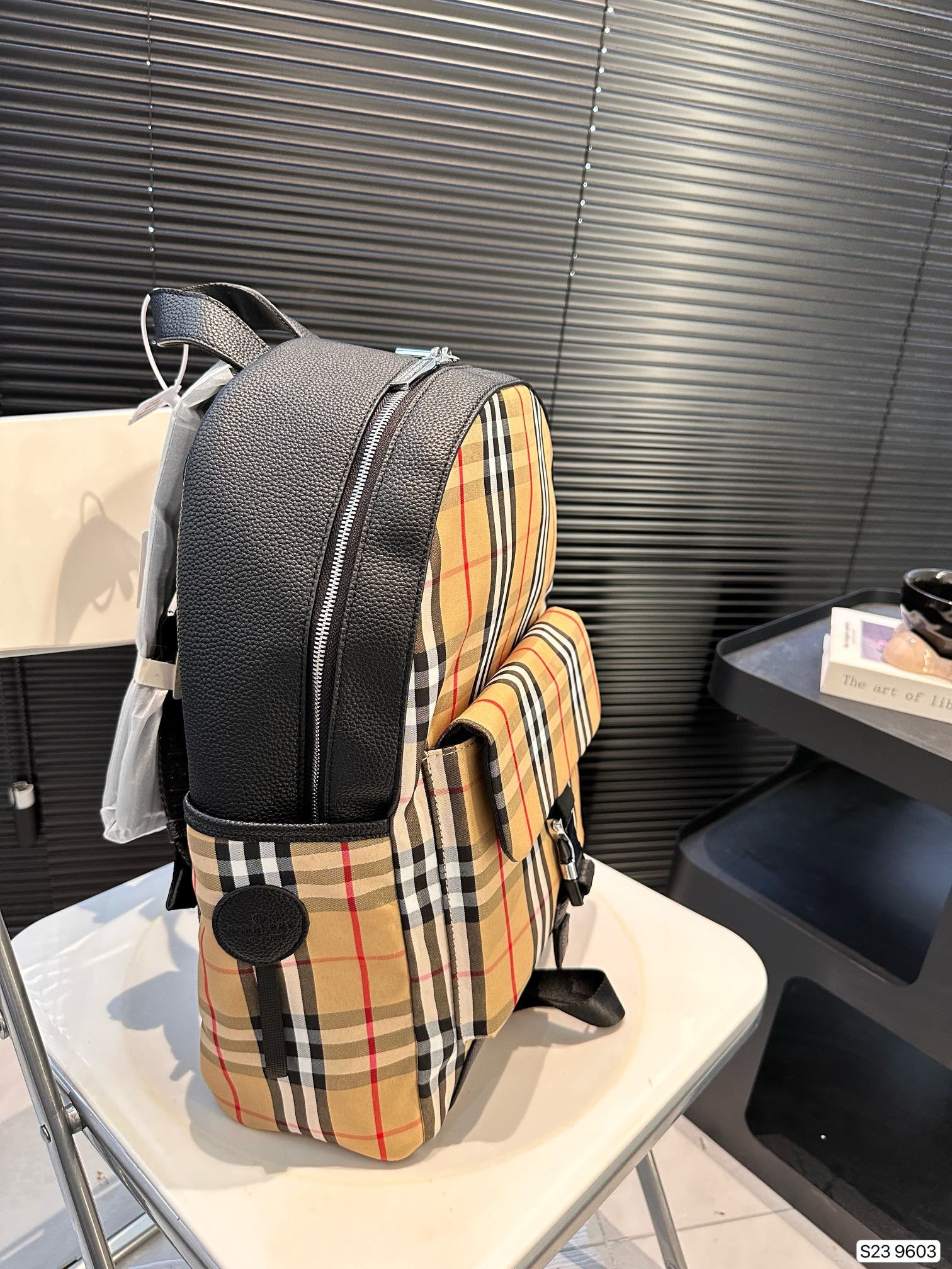 BBR Vintage Check Backpack Beige Check - Backpack - Image 4