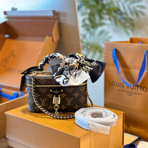 LV Nice BB - Bag