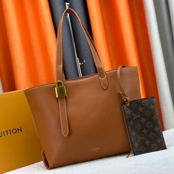 LV Lockme Shopper - Bag