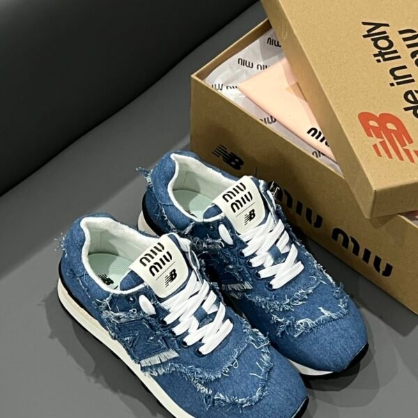 NB 574 MIU Collaboration - Sneakers