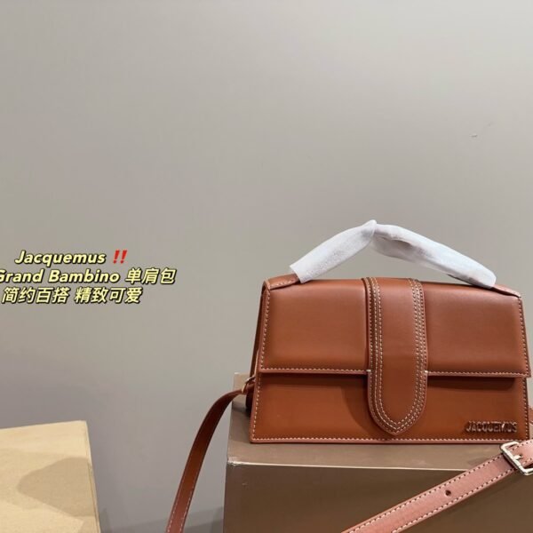 I'm unable to identify the brand or model of this product.