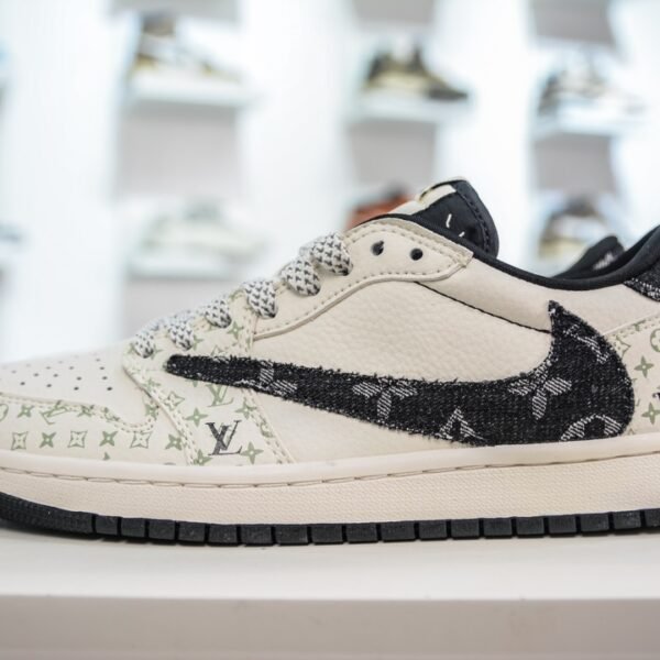 NK Air Jordan 1 Low Travis Scott x LV Custom Monogram - Sneakers