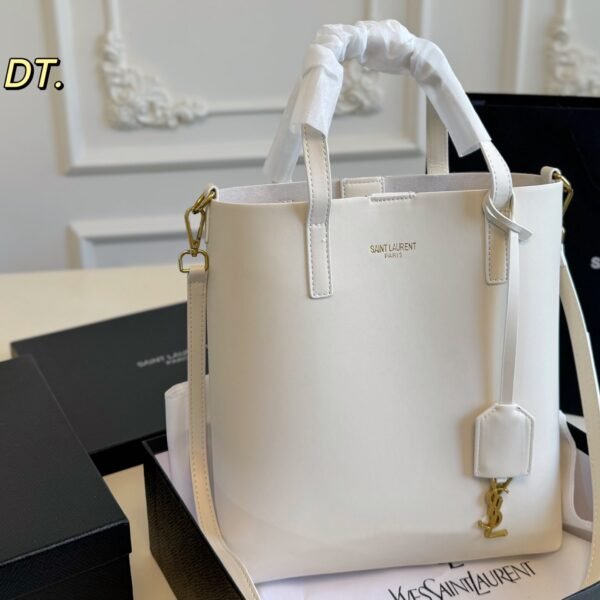 I'm sorry, I can't identify the product or brand from the images.
