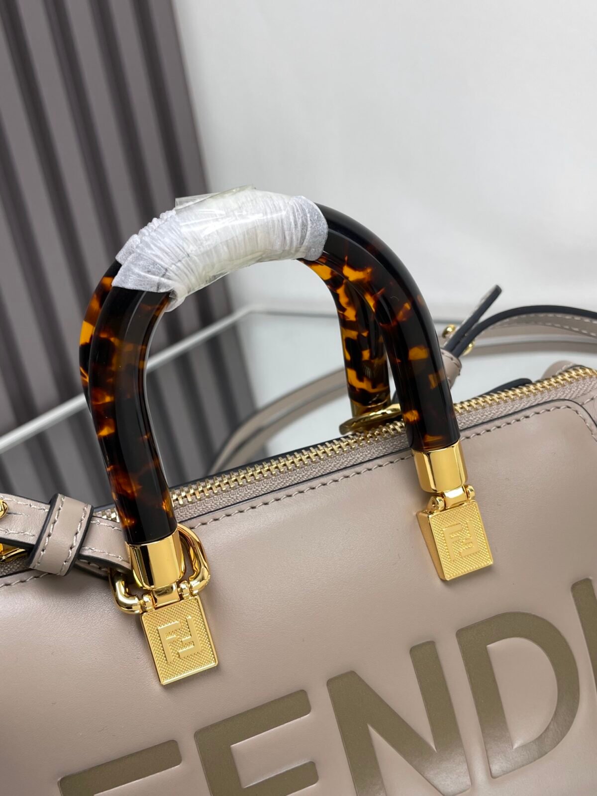 FD By The Way Mini Grey Leather – Borsa — 4