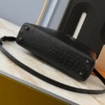 LV Capucines Black Crocodile – Borsa