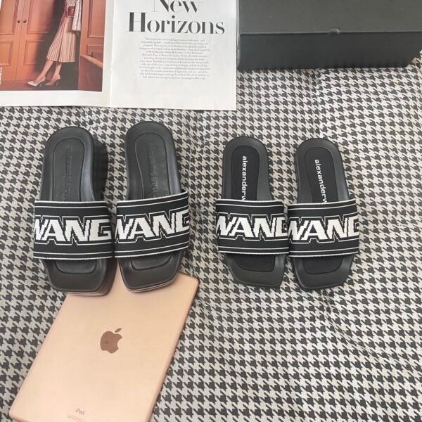 BAL Logo Slides Black/White - Slides