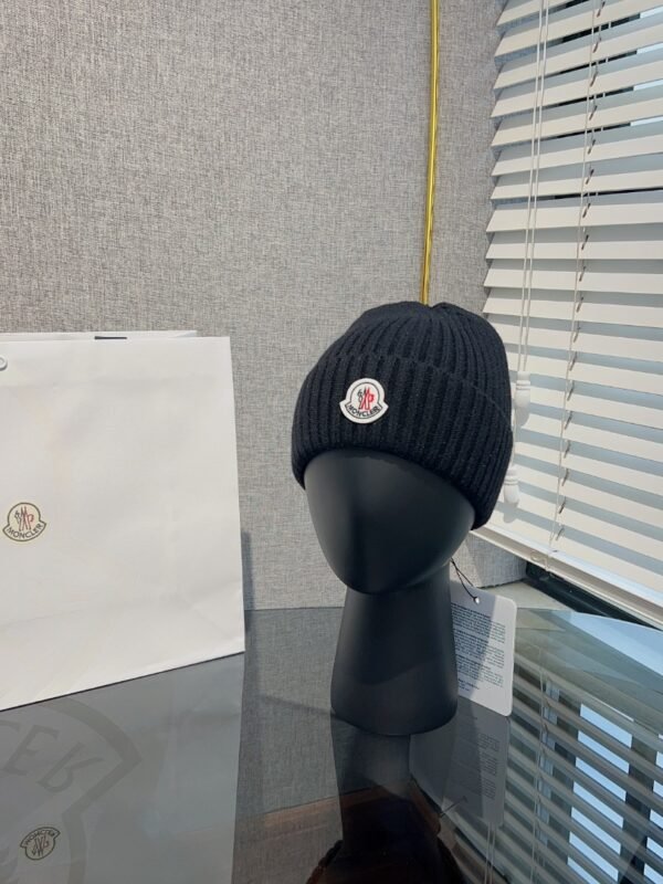 MCL Logo Beanie Black Wool – Hut – Rot