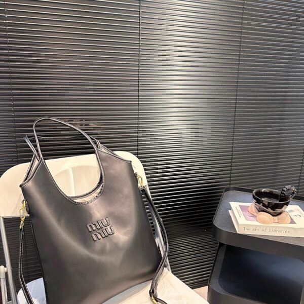 MIU Wander Black Leather - Bag