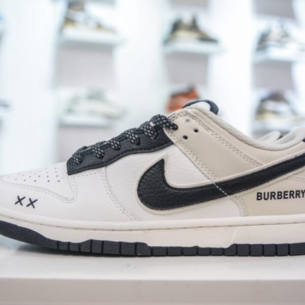 NK Dunk Low x BBR - Sneakers