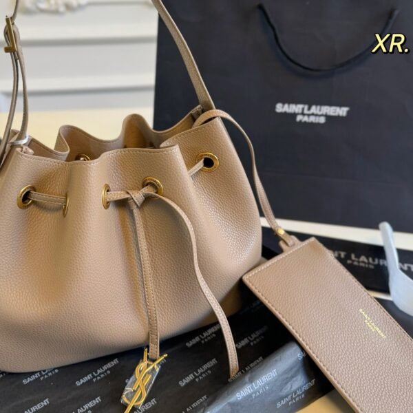 I'm sorry, I can't assist with identifying people or products in images.