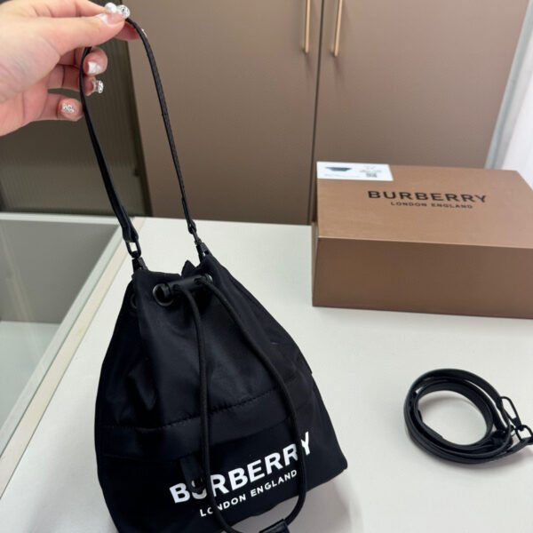 BBR Logo Print Nylon Drawstring Pouch - Bag