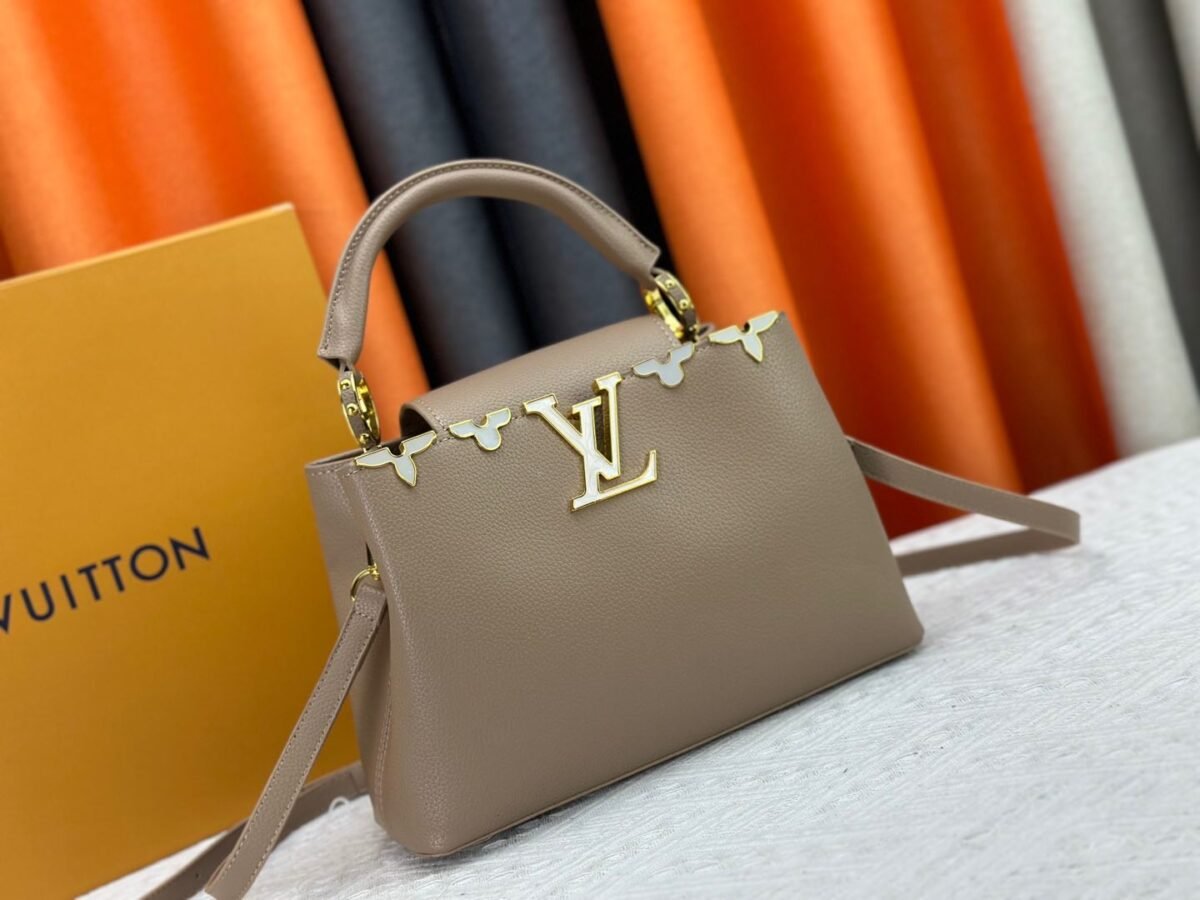 LV Capucines – Borsa — 2