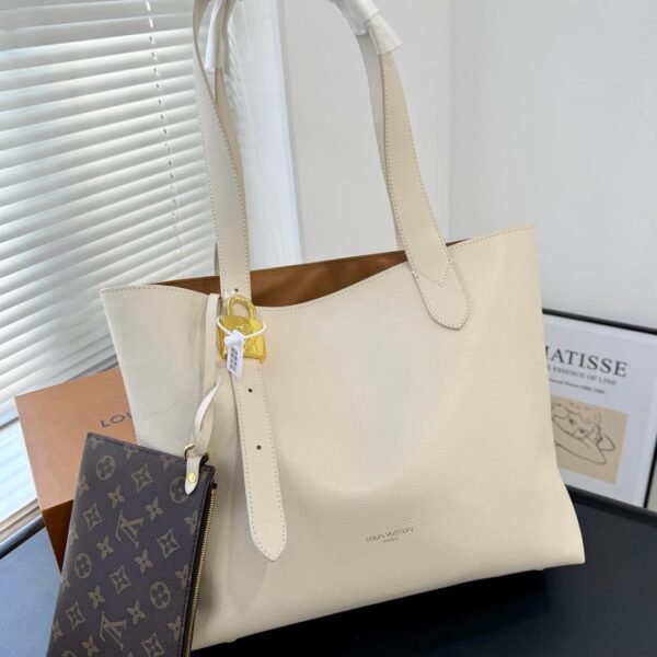 LV OnTheGo - Bag