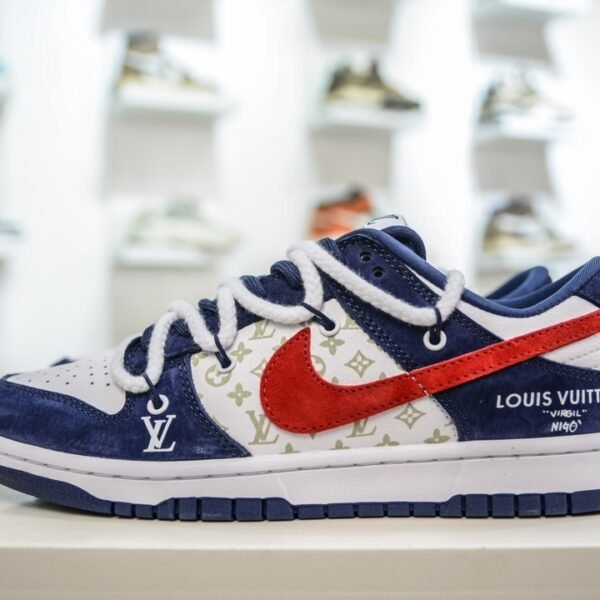 NK Dunk Low x LV - Sneakers