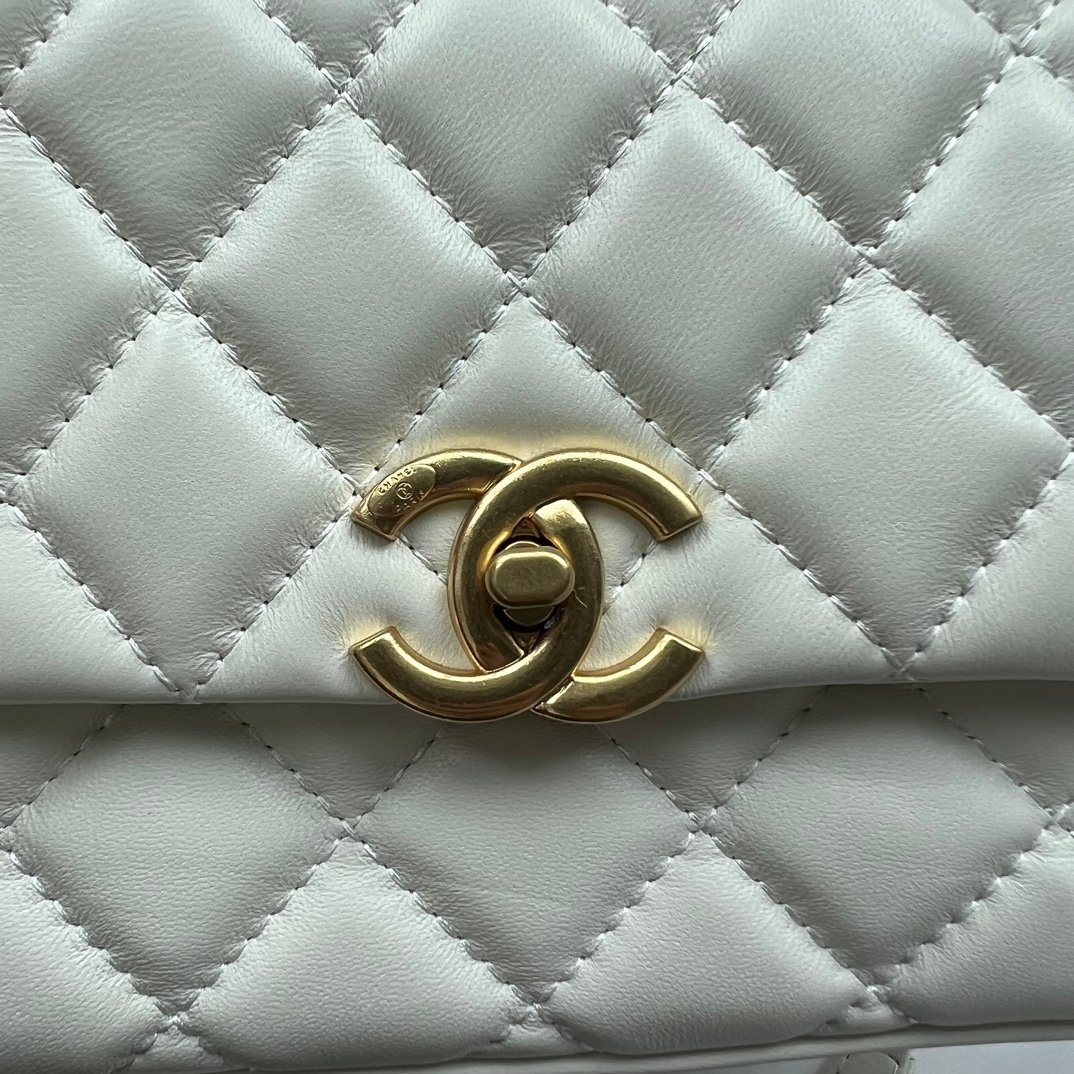CC Pearl Crush Classic Flap White Lambskin - Bag - Image 5