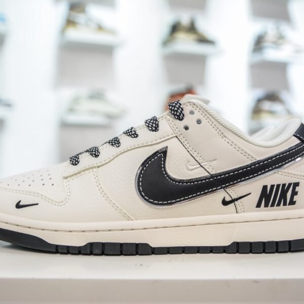 NK Dunk Low Retro SE - Sneakers