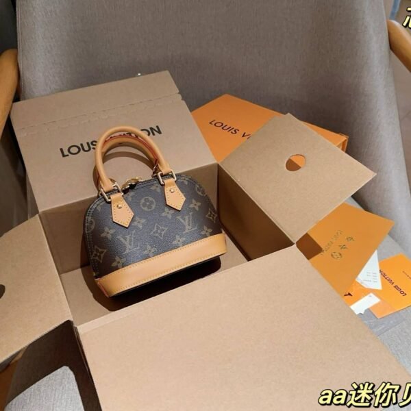 LV Alma BB - Bag