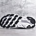 HOKA Clifton 8 – Sneaker
